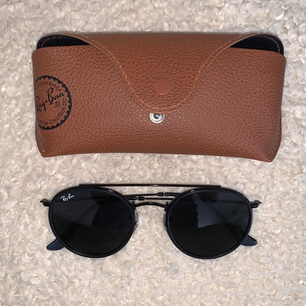 Ray Ban round black sunglasses​